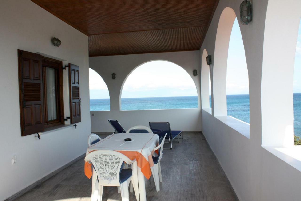 El Mar Appartement Kómboi Buitenkant foto